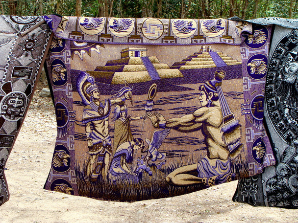 Fioletowy meksykański gobelin w riviera maya - Zdjęcie, obraz