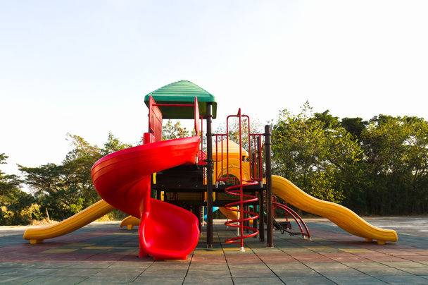 Parco giochi per bambini colorato
 - Foto, immagini