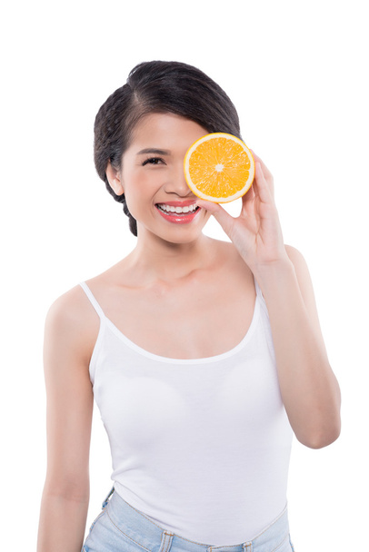 Красивая девушка с апельсином
 - Фото, изображение