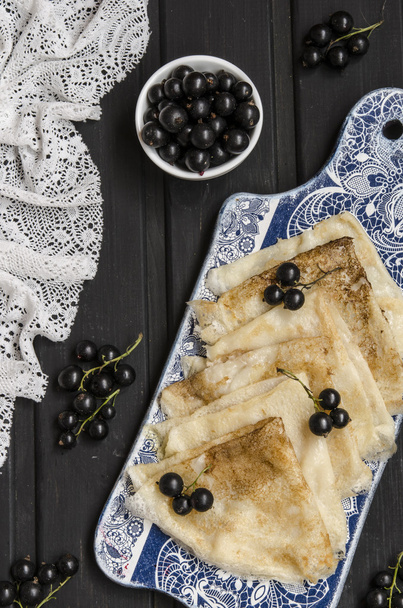 Yoğurt ve blackcurrant ile Pancakes - Fotoğraf, Görsel