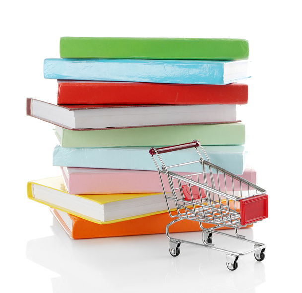 books with small shopping cart - Foto, imagen