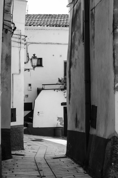 Vieille ville rues médiévales en Europe noir et blanc
 - Photo, image