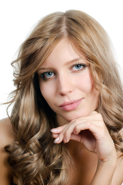 Portret van het jonge meisje met mooie haren - Foto, afbeelding