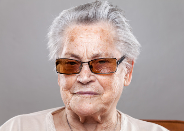 Portrait of an elderly woman - Zdjęcie, obraz