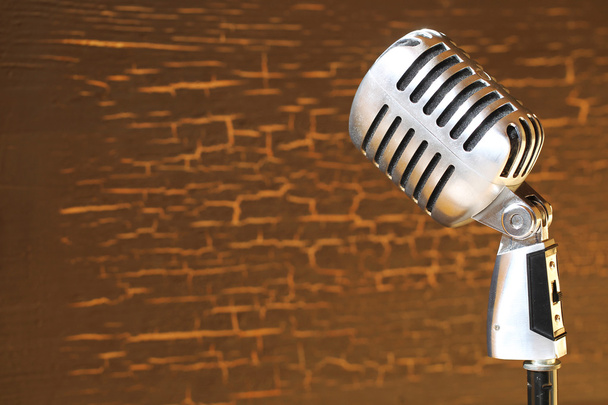 Detail s mikrofonem ve stylu retro - Fotografie, Obrázek