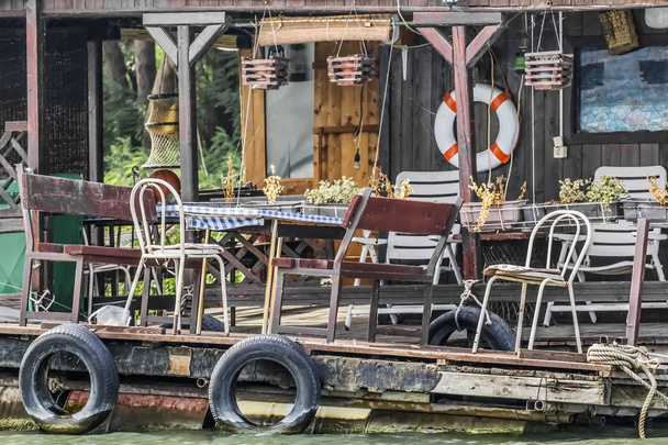 ld Derelict Wooden Summer Leisure Raft Hut On Sava River - Porch Detail - Φωτογραφία, εικόνα