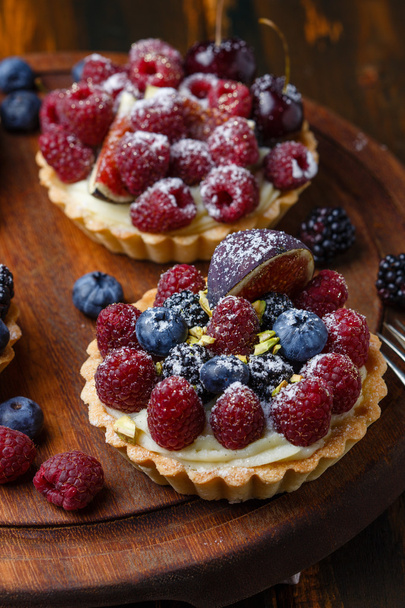 Tartlets with fresh berries - Photo, Image