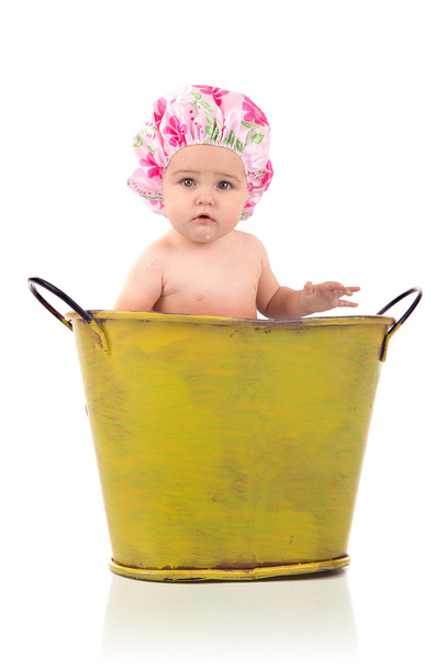 Bebé niña bañándose
 - Foto, Imagen