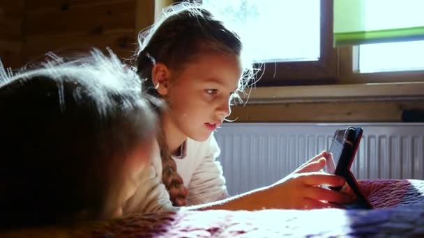 Gyerekek látszó-on számítógép - Felvétel, videó