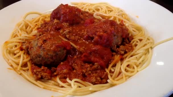 Motie van Brooklyn spaghetti gehaktballen binnen Denny's restaurant - Video