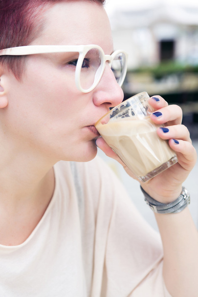 woman drinking coffee - Photo, image