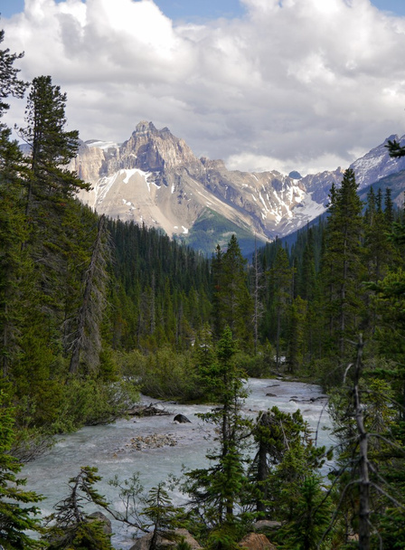 Glacial river and mountain - Photo, Image