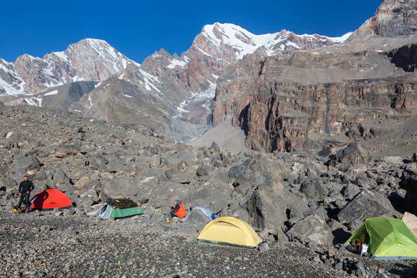 Mountain Expedition Camp in Morning - Foto, imagen