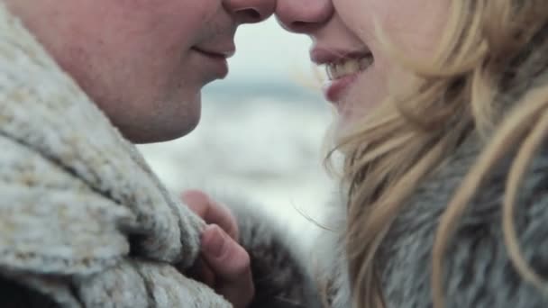 Paar küsst sich - Filmmaterial, Video