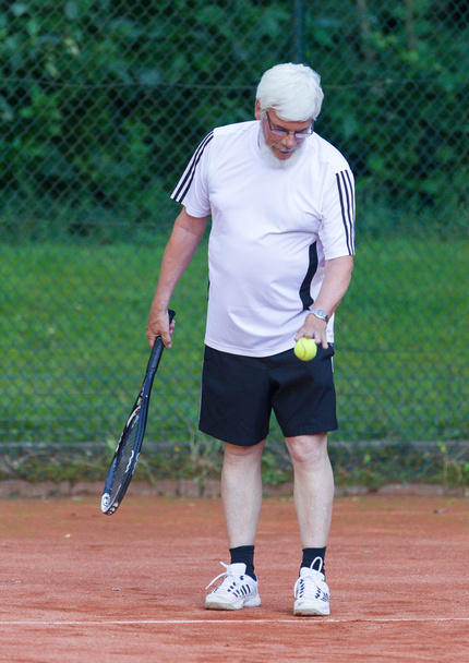 テニス上級の男 - 写真・画像