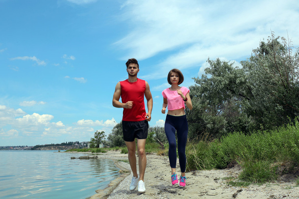 Young people jogging - Foto, immagini