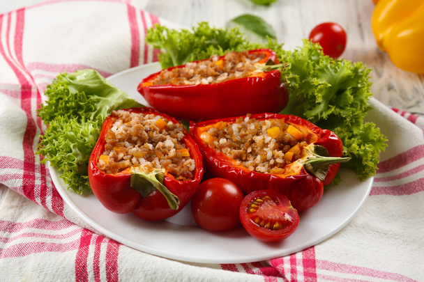 Stuffed peppers with vegetables on table close up - Fotoğraf, Görsel