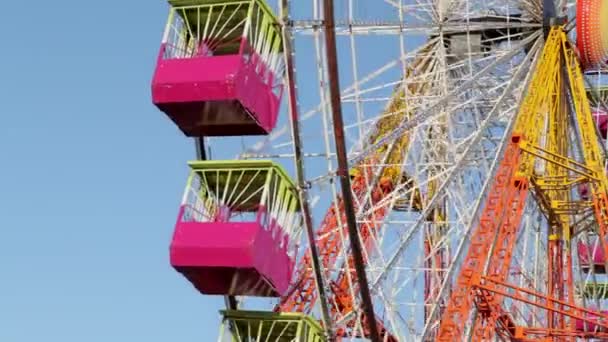Riesenrad dreht sich auf Jahrmarkt - Filmmaterial, Video