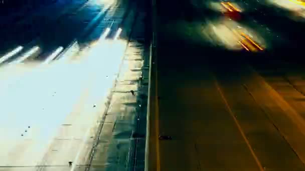Autópályán a forgalom este Time-lapse - Felvétel, videó