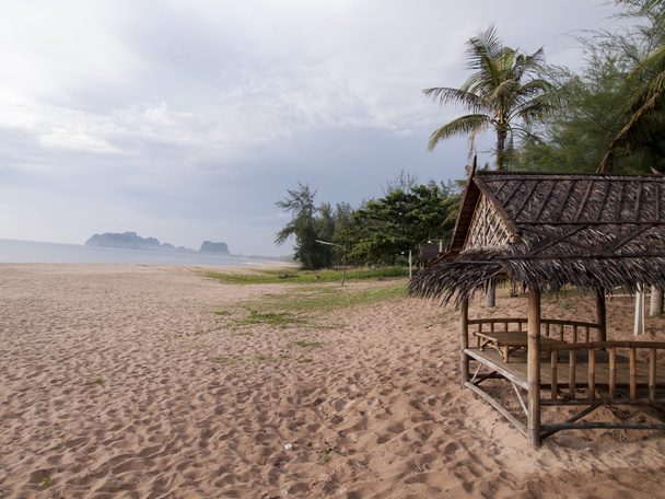 Une cabane de plage
 - Photo, image