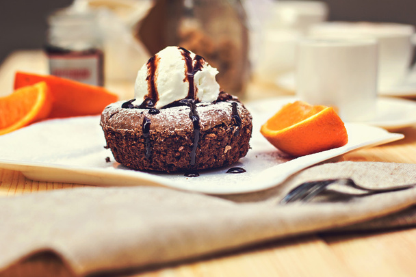 Teplý dezert čokoládový dort fondánu - Fotografie, Obrázek