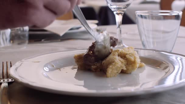 Olasz recept, polenta és kolbász - Felvétel, videó