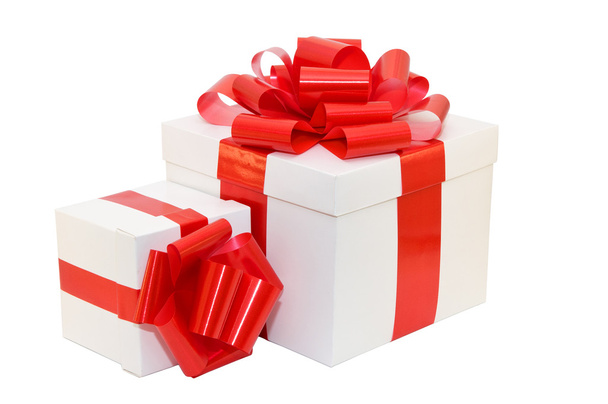 Gift box white with a red ribbon - Foto, afbeelding