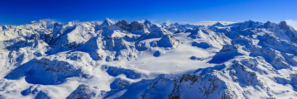 Mont Blanc ja Chamonix
 - Valokuva, kuva