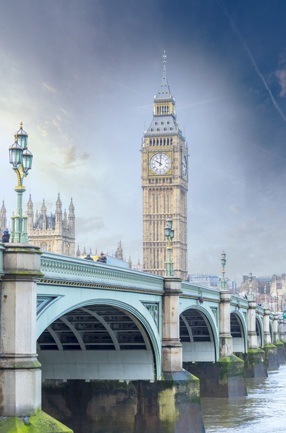 Μπιγκ Μπεν με Westminster ποτάμι γέφυρα και Τάμεση στο Λονδίνο - Φωτογραφία, εικόνα