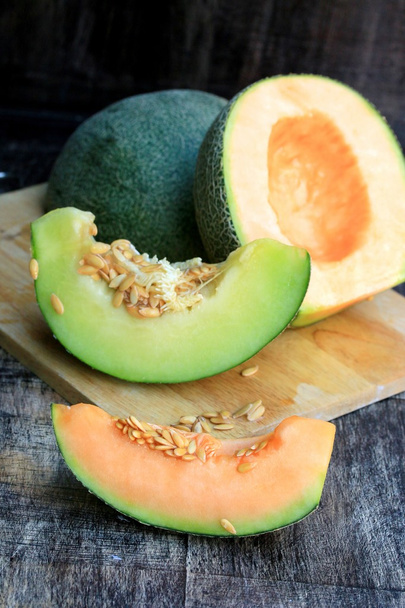 Mix świeżych zielony i pomarańczowy melon - Zdjęcie, obraz