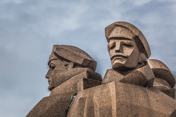 Sowieckich pomnika dla strzelców łotewski. Łotewscy w - Zdjęcie, obraz