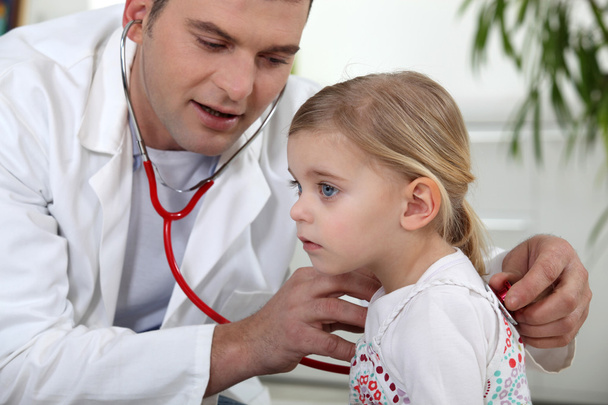 Doctor with little girl - Zdjęcie, obraz