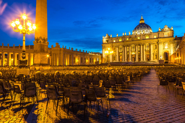 Basilica of Saint Peter in Vatican - Фото, изображение