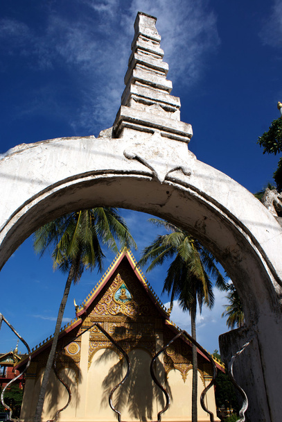 Entrance of a Lao monastery in Vientiane - Laos - Foto, Bild