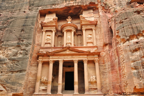 Vista frontal de Al Khazneh - o tesouro da cidade antiga de Petra, Jordânia
 - Foto, Imagem