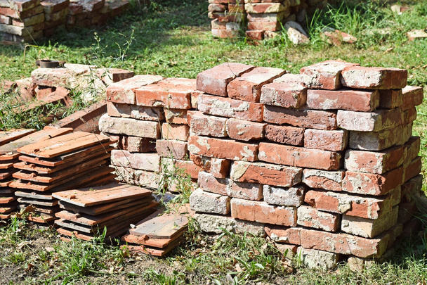 Brick and roof tile construction materials - Photo, Image