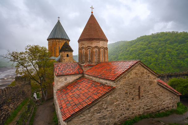 The landscape of the fortress with the Church - Foto, imagen