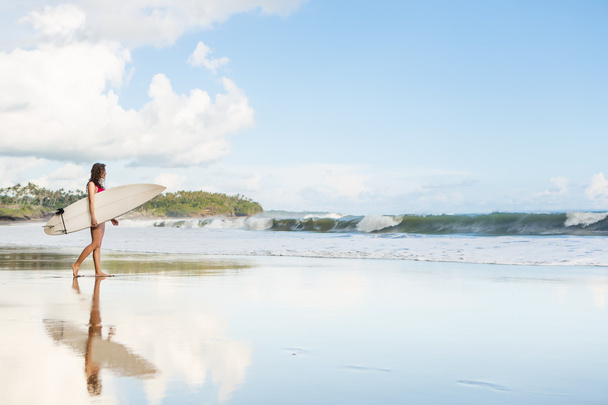 beautiful girl with long hair on the beach with surfboard - Φωτογραφία, εικόνα