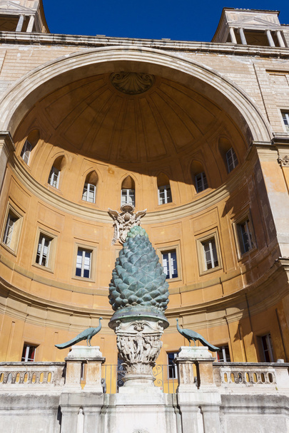 Fontana della Pigna - Vatikaani Rooma
 - Valokuva, kuva