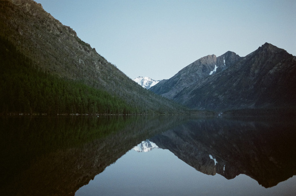 Mountain Lake at summer - Foto, Bild