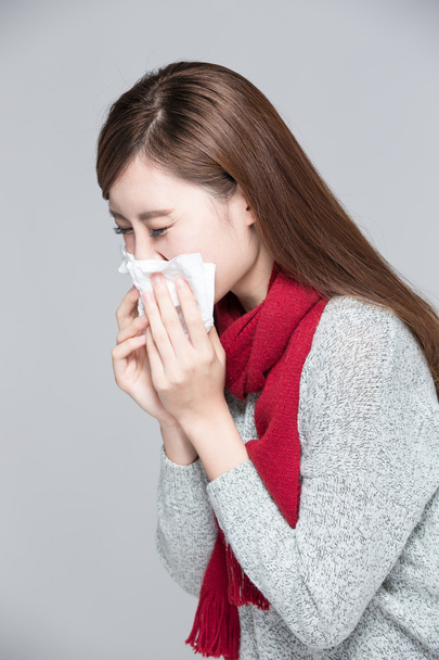 asian Woman sneezing - Foto, immagini