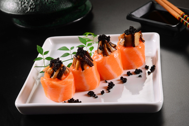 sushi gunkan - Foto, imagen