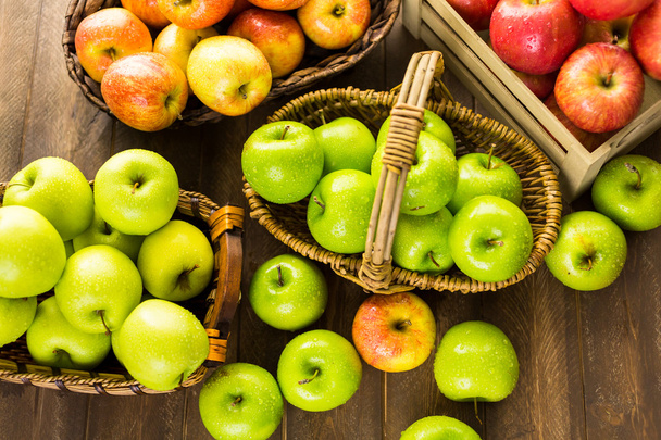 Különféle szerves almát - Fotó, kép