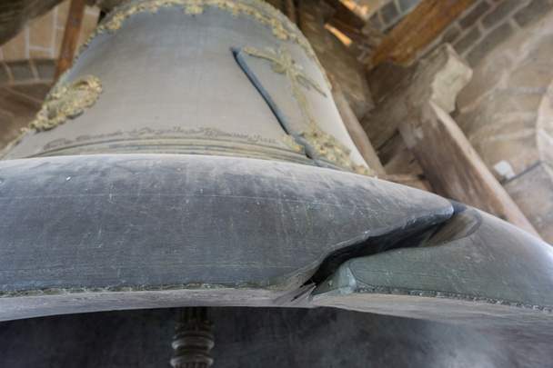 Régi törött bell, egy keresztény templom, Toledo, Spanyolország - Fotó, kép