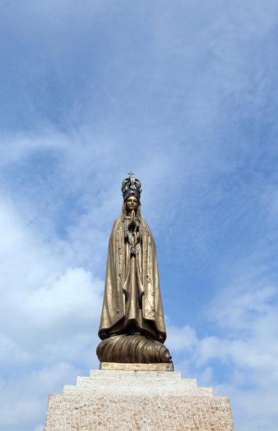 a drága korona Szűz Mária szobra - Fotó, kép