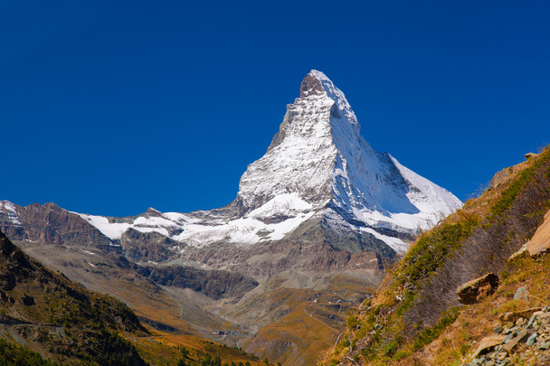 Berühmtes Matterhorn in den Schweizer Alpen - Foto, Bild