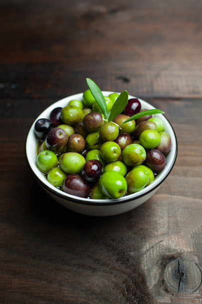 Oliven und Öl - Foto, Bild