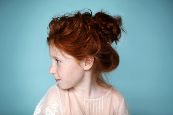 Portrait of beautiful redhead little girl - Foto, imagen