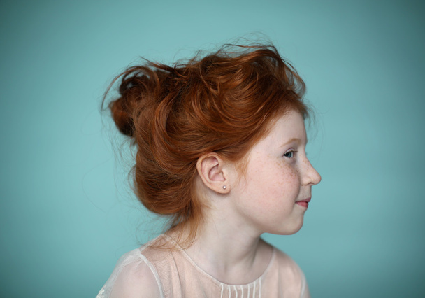 beautiful redhead little girl. - Zdjęcie, obraz