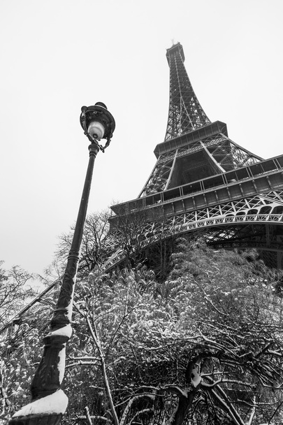Eiffel-torony, a hó alatt - Fotó, kép